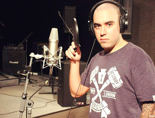 Процесс записи песни в студии